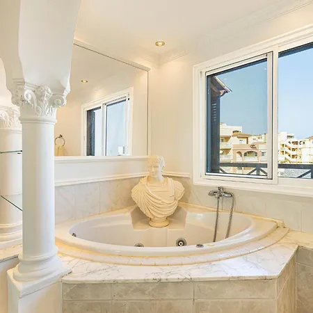 As De Casas - Parque Albatros 2 *