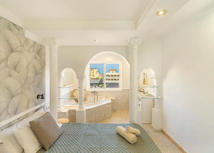 As De Casas - Parque Albatros 2 *